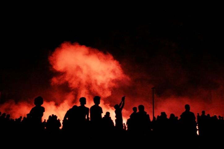 le monde est dans le chaos et les gens ont peur